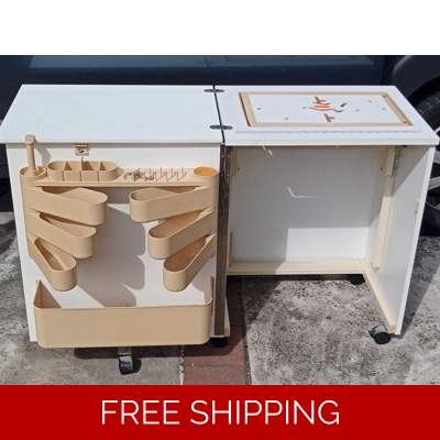 Horn compact sewing centre title=